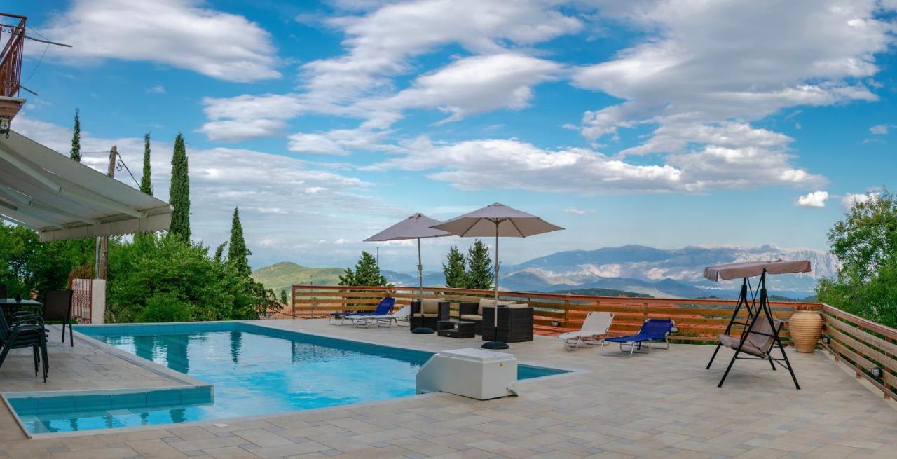 Petronas Villa Kariá Exterior foto